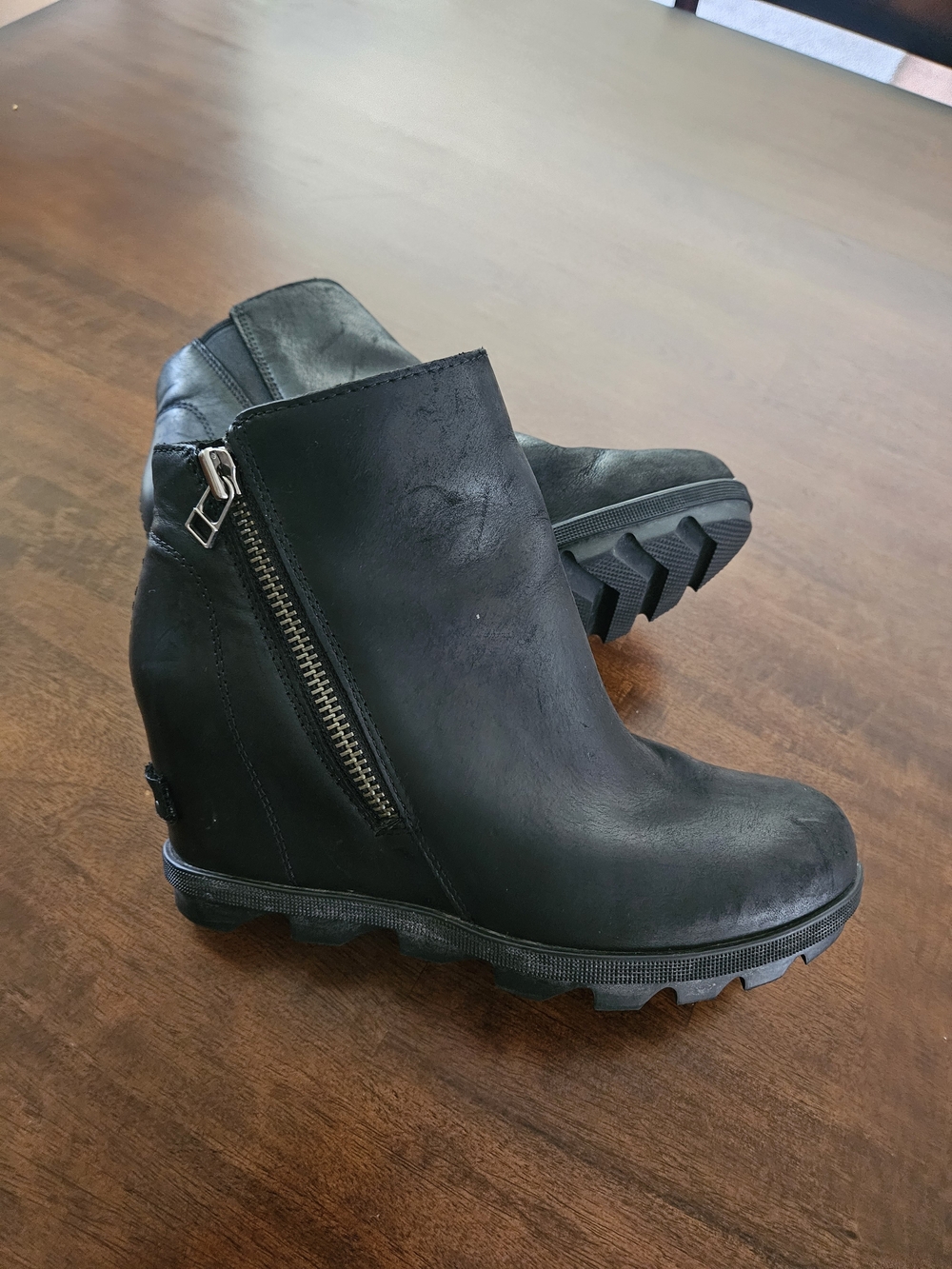 EUC Women's Sorel Women's Joan of Arctic Wedge II Zip Boots